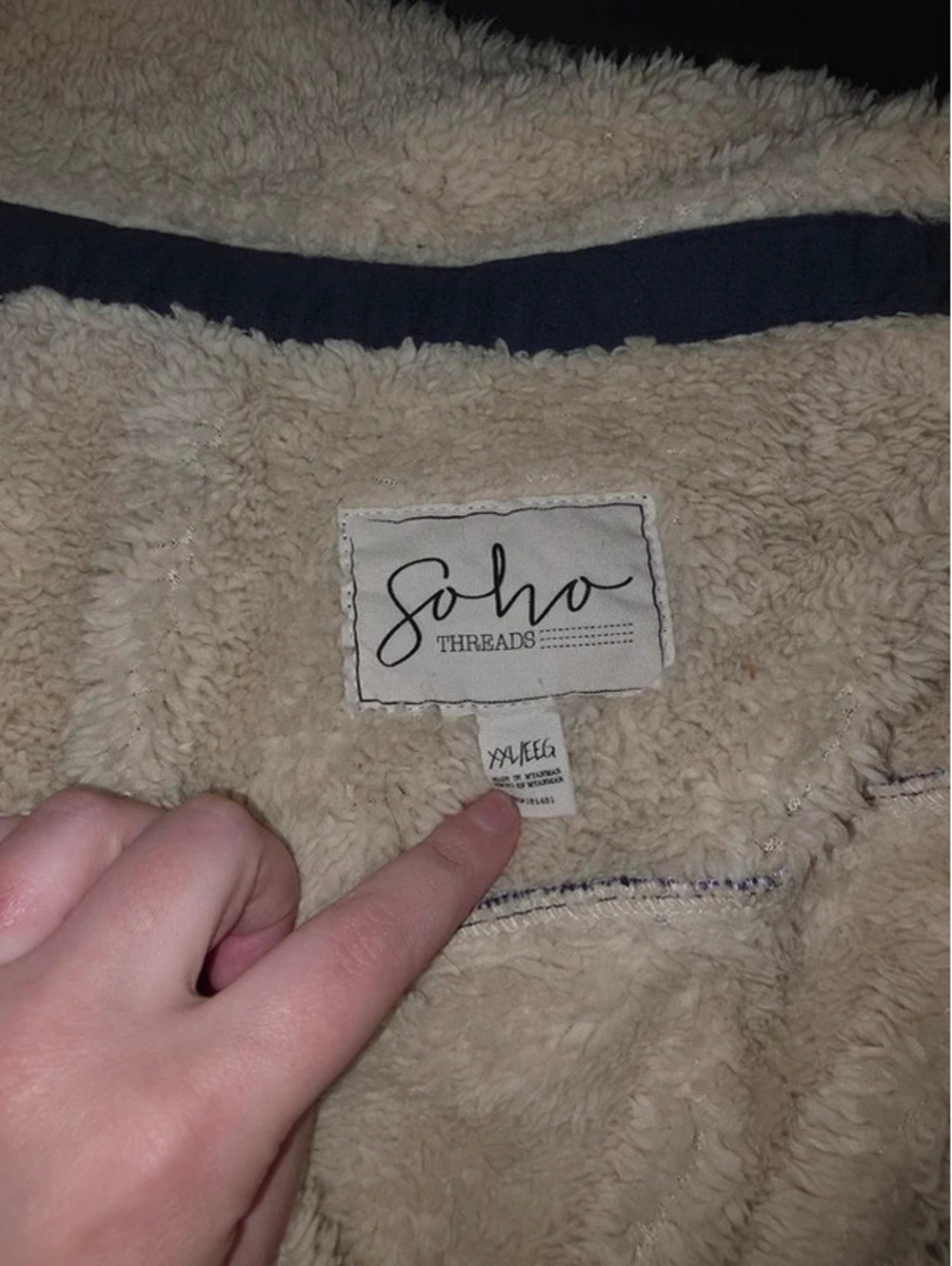 Fuzzy flannel jacket - Picture 2 of 2